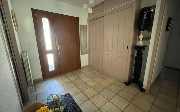 Maison à vendre    6 pièces •  Biscarrosse