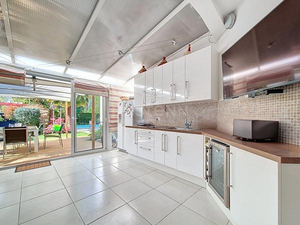 Maison Gouvieux 280M² habitables, jardin 2150 m² avec piscine