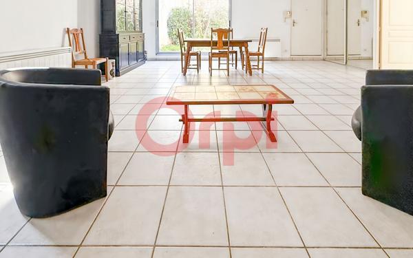 Appartement à vendre    4 pièces • 127 m2 Lyon 8