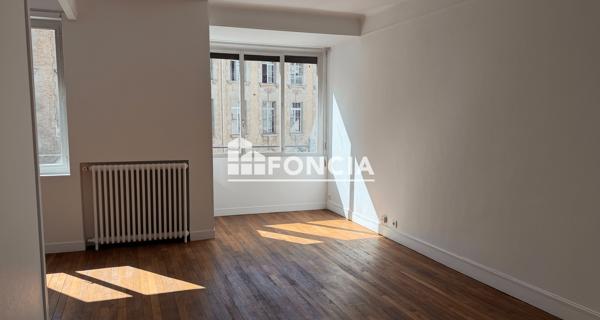 Location Appartement 2 pièces 59 m² - Paris 75005