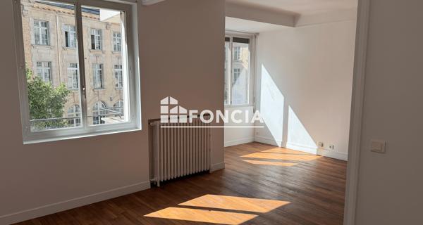 Location Appartement 2 pièces 59 m² - Paris 75005