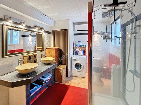 Six Fours les Plages - Maison de plain-pied de 7 pieces avec piscine