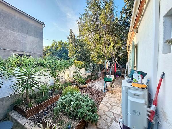 Six Fours les Plages - Maison de plain-pied de 7 pieces avec piscine