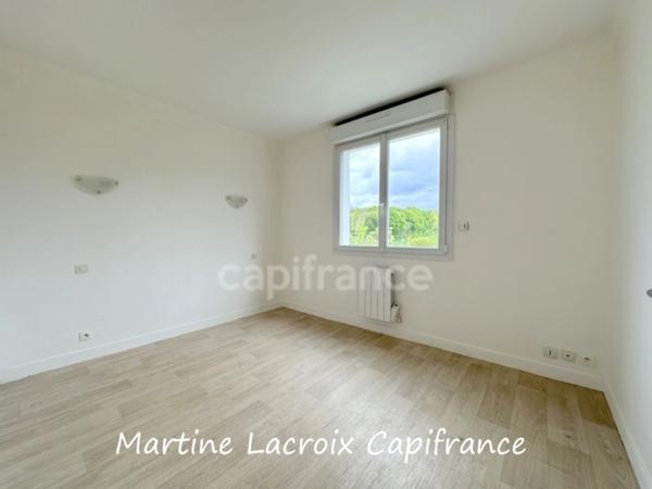 Dpt SARTHE (72), à vendre proche de LA FERTE BERNARD - MAISON P3 de 60 m² - Terrain de 679M².
