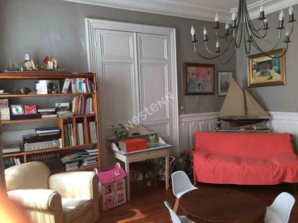 Maison de caractere Rochefort centre ville 5 chambres, jardin sans vis a vis