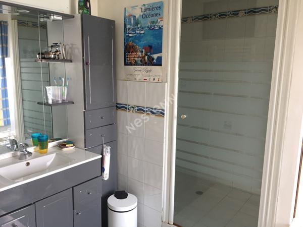 Maison de caractere Rochefort centre ville 5 chambres, jardin sans vis a vis