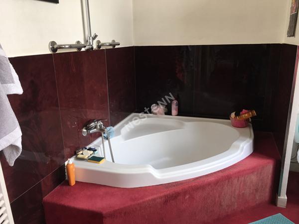 Maison de caractere Rochefort centre ville 5 chambres, jardin sans vis a vis