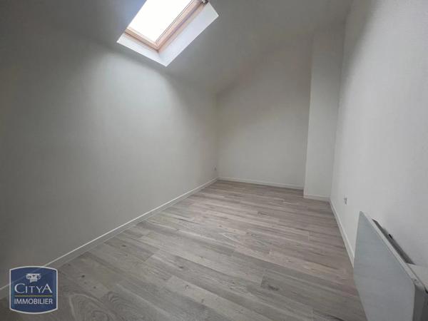 Appartement à louer 2 pièces 38.12m² Avesnes-sur-Helpe (59440)