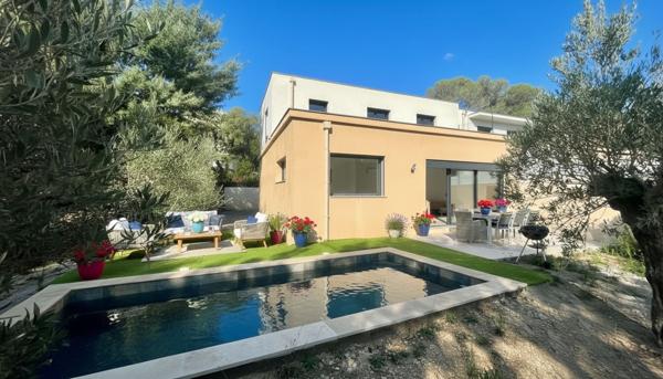 Villa St Raphael 5 pièce(s) 115 m2