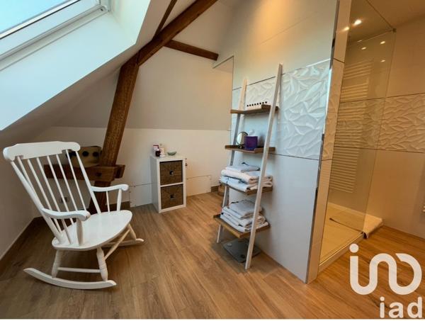 Maison traditionnelle 7 pièces de 157 m² à Nanteuil-lès-Meaux (77100)