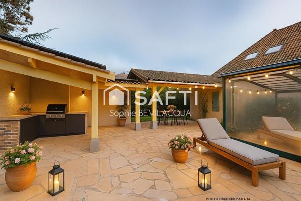 MAISON INDIVIDUELLE SANS VIS A VIS 5 CHAMBRES AVEC SOUS SOL TERRAIN PLAT 3500M² PISCINE