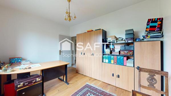 MAISON INDIVIDUELLE SANS VIS A VIS 5 CHAMBRES AVEC SOUS SOL TERRAIN PLAT 3500M² PISCINE