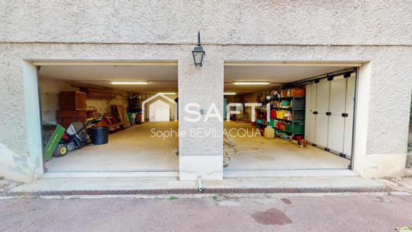 MAISON INDIVIDUELLE SANS VIS A VIS 5 CHAMBRES AVEC SOUS SOL TERRAIN PLAT 3500M² PISCINE