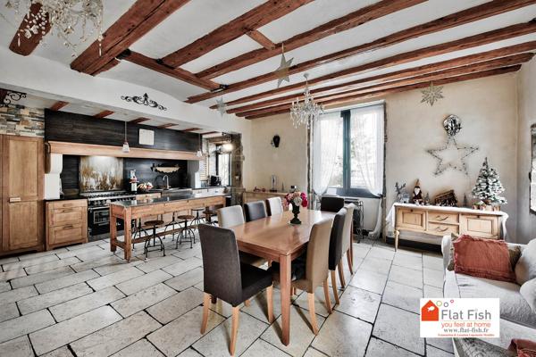 Millery (69390) EXCLUSIVITÉ – Demeure de caractère de 8 pièces du XVII siècle à Millery 322m², Grande Rue, 69390 Millery