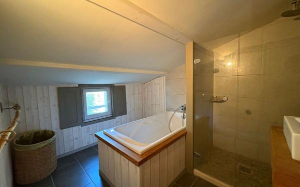 Maison à vendre    5 pièces •  Saint-Pierre-d'Oléron