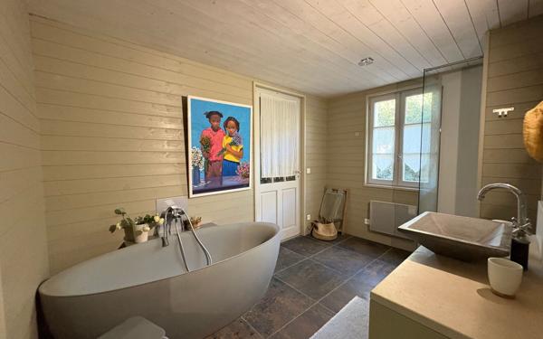 Maison à vendre    5 pièces •  Saint-Pierre-d'Oléron