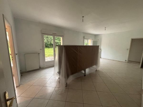 JOLIE VILLA 93m2+2 garages & ATELIER 40m2+garage
