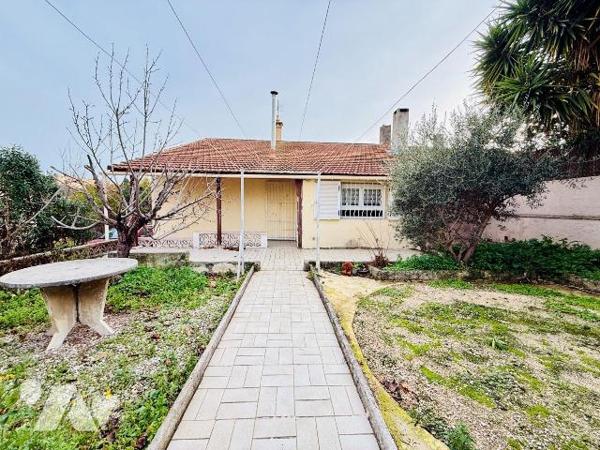 VENTE INTERACTIVE par appels d'offres (système d'enchères en ligne).
Le prix indiqué constitue...