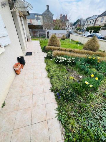 Maison de ville à vendre à Loches dans l'Indre-et-Loire (37600), ref : 016/412