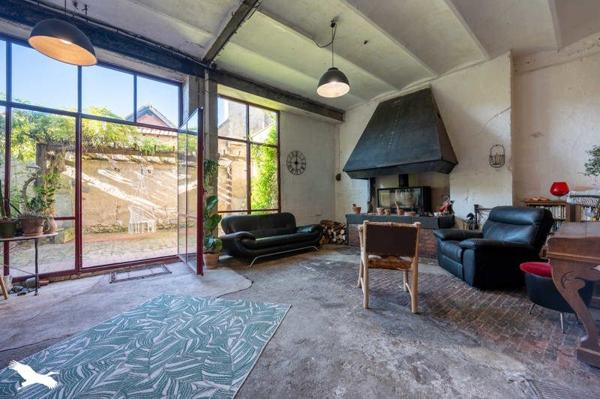 Maison à vendre |  Vierzon |  7 pièces | 219 m²