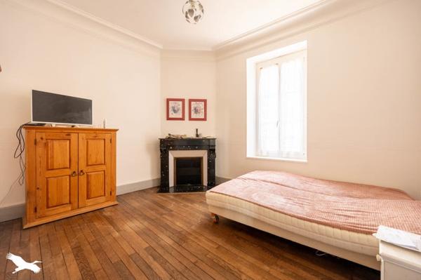 Maison à vendre |  Vierzon |  7 pièces | 219 m²