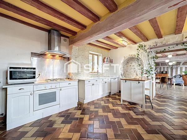 Propriété familiale de 180m² environ sur plus de 2 hectares de terrain