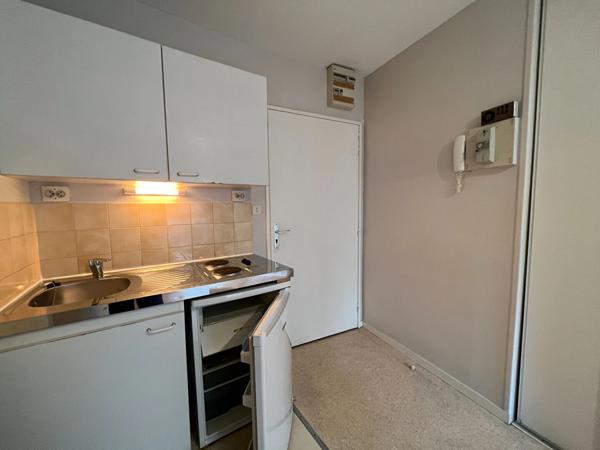 A louer appartement T1 Quartier Jaurès à BREST