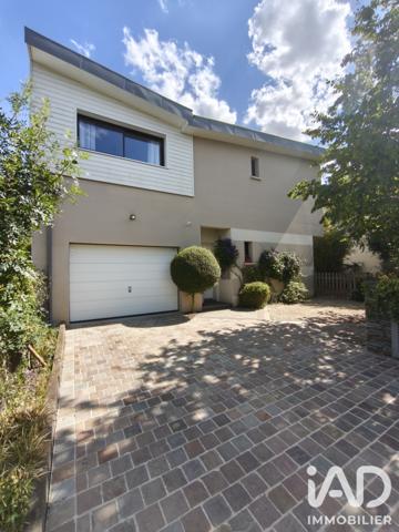 Maison à vendre 8 pièces 203 m² Montreuil-Juigné