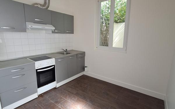 Maison à louer    1 pièce •  Le Bourget