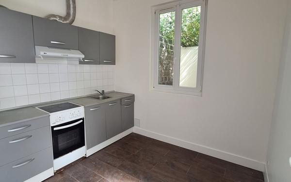 Maison à louer    1 pièce •  Le Bourget