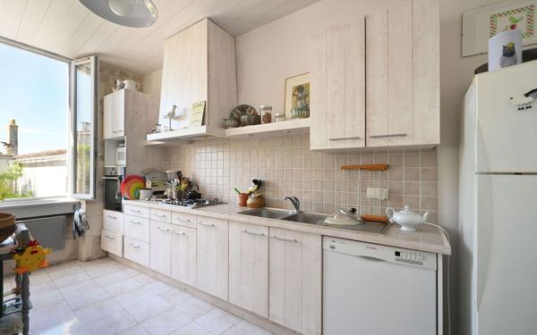 Maison à vendre    4 pièces • 101 m2 La Flotte