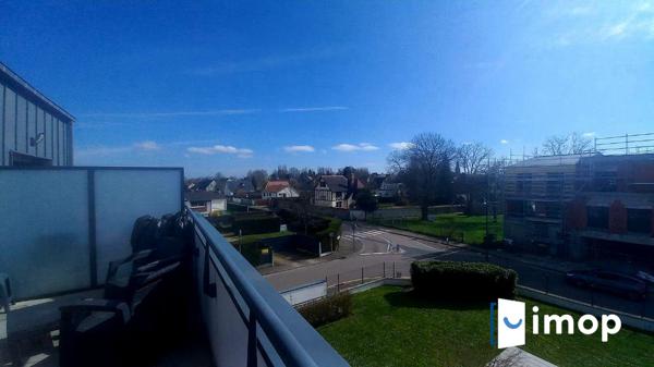 Grand studio avec extérieur