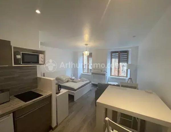 Location de vacances                                                      Studio
                        
                     1 pièces                      24 m2                     à Montbéliard