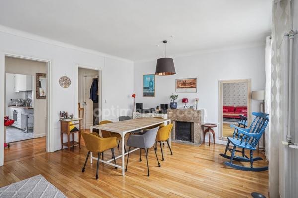 Magnifique 4 pièces de 83m2 traversant, avec ascenseur, gardien, cave et local à vélos.