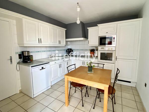 Maison 11 pièces - 210 m²