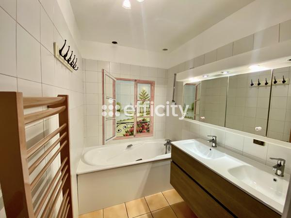 Maison 11 pièces - 210 m²