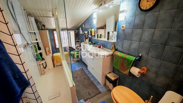 A vendre à Cabestany, maison de village 5 pièces avec grand garage et loggia/véranda