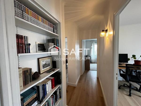 Appartement sans travaux avec 3 chambres, garage et cave.
