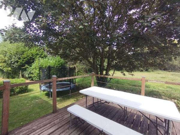 Maison des années 1900 située en entrée de ville.
D'une superficie de 133m² env. elle comprend...