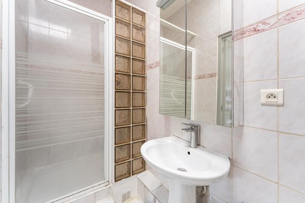 Villeurbanne (69100) T2 Villeurbanne 29 m² – Proche métro, primo-accédant ou investir