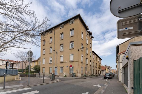 Villeurbanne (69100) T2 Villeurbanne 29 m² – Proche métro, primo-accédant ou investir