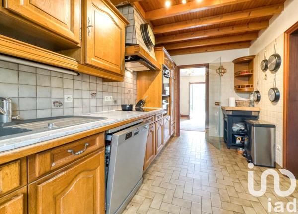 Maison à vendre 6 pièces 180 m² Cuise-la-Motte