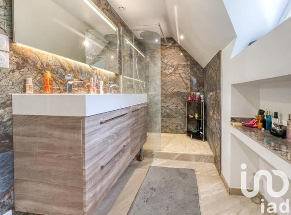 Maison à vendre 6 pièces 180 m² Cuise-la-Motte