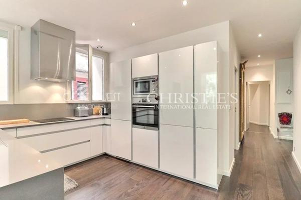 À vendre Saint-Jean-de-Luz – Appartement rénové en coeur de ville proche plage