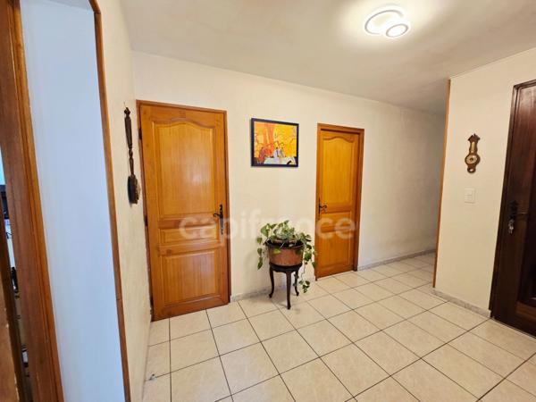 Maison à vendre 7 pièces LA CIOTAT (13) Garage, Terrain 1057 m2