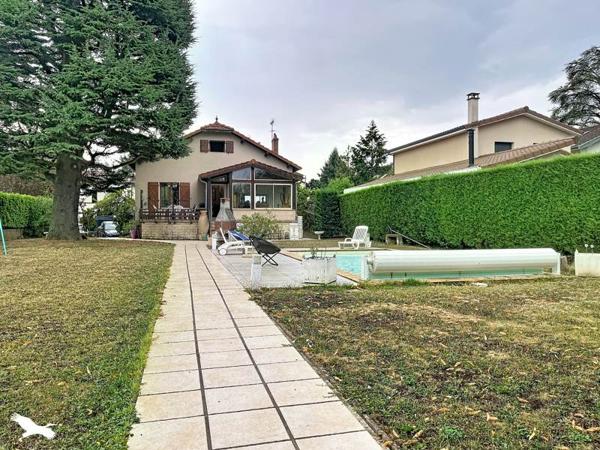 Maison 989 900 € Champagne-au-Mont-d'Or 5 p 130 m² DPE E