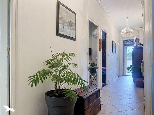 Maison 989 900 € Champagne-au-Mont-d'Or 5 p 130 m² DPE E