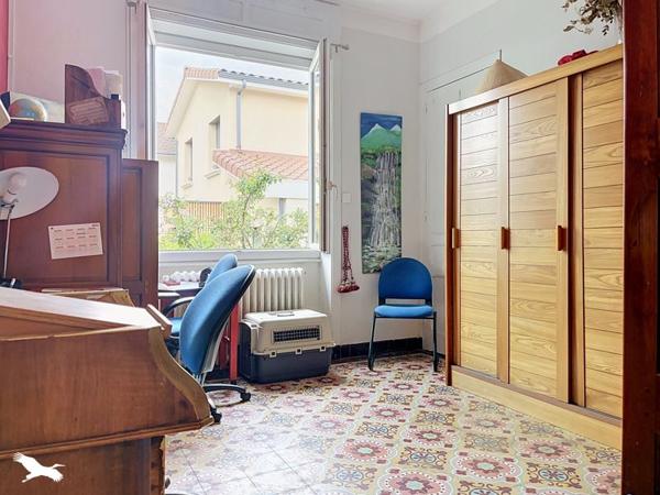 Maison 989 900 € Champagne-au-Mont-d'Or 5 p 130 m² DPE E