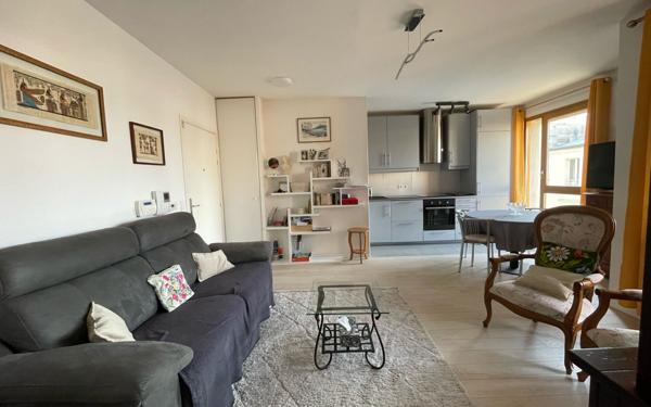 Appartement à louer    2 pièces • 43,31 m2 Bourg-la-Reine