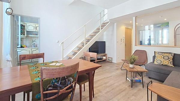 Immeuble 130m² Duplex + Local Commercial + Parking